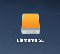 外付けハードディスクを接続中